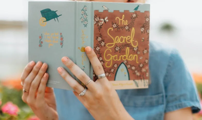 Am luat un credit uriaș pentru operația tatălui meu. El a cheltuit totul pe o vacanță la cazinouri.