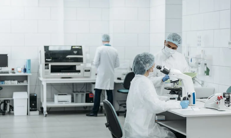 Am mințit-o pe fiica mea: o aștept doar pe ea și pe nepoata mea acasă – dar nu-l mai suport pe ginerele meu