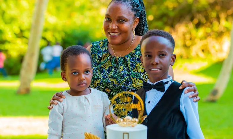 Când Soțul Meu Era Plecat, Soacra M-a Dat Afară: Povestea Unei Trădări și a Curajului