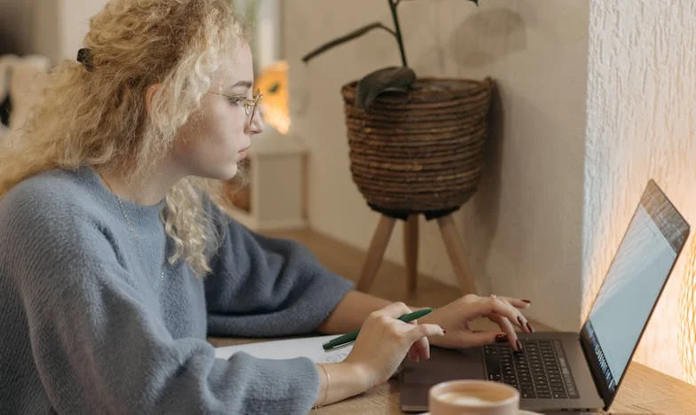 Dragoste la apus de viață: Povestea mea despre divorț la 65 de ani