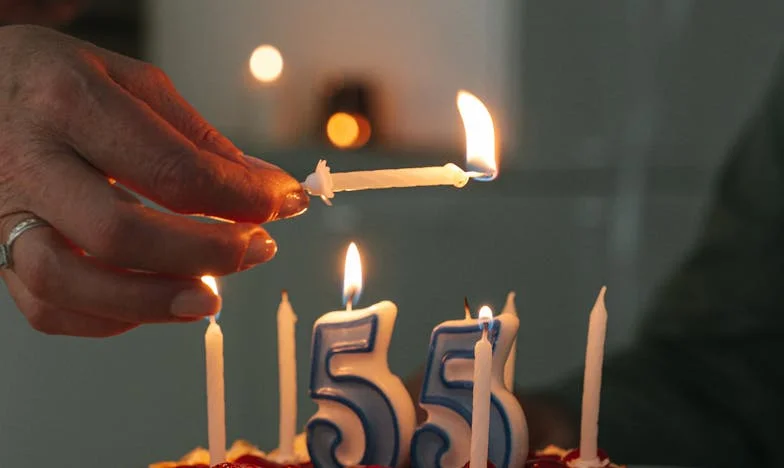 Sunt însărcinată și am fost lovită de amanta soțului meu chiar în sala de judecată. Nimeni nu știa cine e, de fapt, judecătorul...