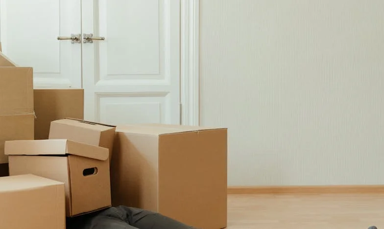 Am dat afară din casă fiul și nora mea. Abia atunci am înțeles cât de mult am trăit cu vina pe umeri – și cât de mult au profitat toți de asta