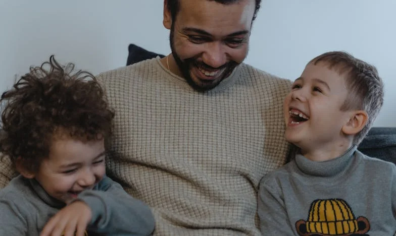 Cum o prietenă băgăreață era să ne destrame familia: Povestea unei mame între două lumi