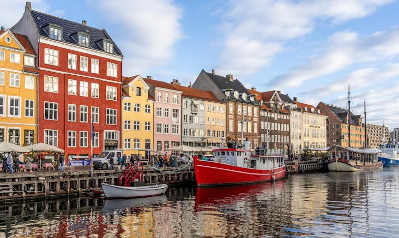 De ce nu mai vine bunica? Povestea unei tăceri care doare