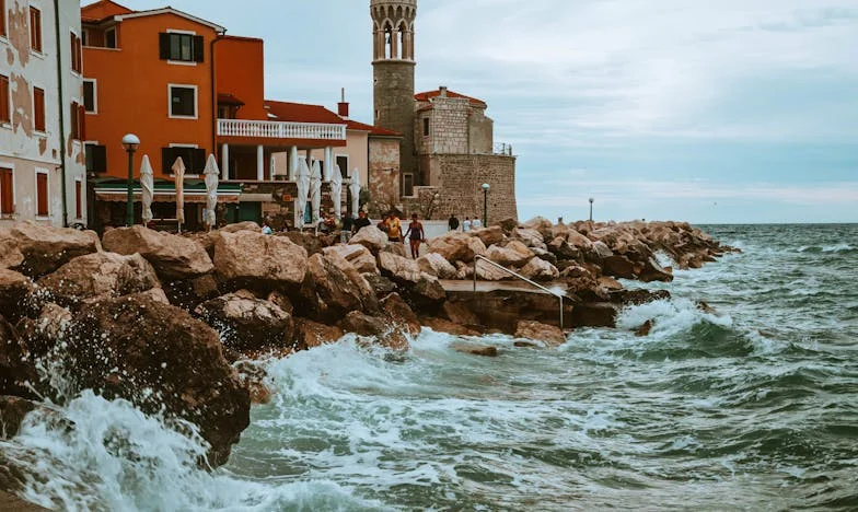 Fiul meu m-a exclus din viața lui: Unde am greșit ca mamă?