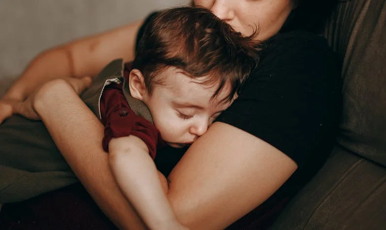 Între două focuri: Când familia îți rupe inima