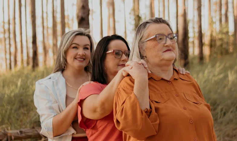 La revedere, dar nu uita să-ți iei gunoiul! Charles a găsit părul meu pe scaun