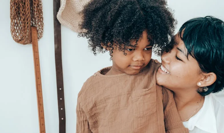 M-a părăsit în luna a noua de sarcină. După trei ani, s-a întors și m-a implorat să-l iert… Poți ierta o asemenea trădare?