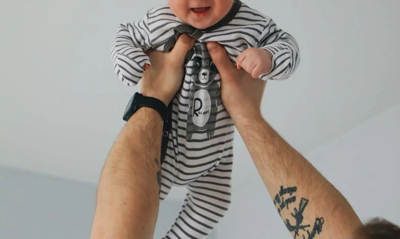 Mama mea a ajutat-o pe fosta mea soție, dar refuză să o sprijine pe actuala. Povestea unui fiu prins între două lumi