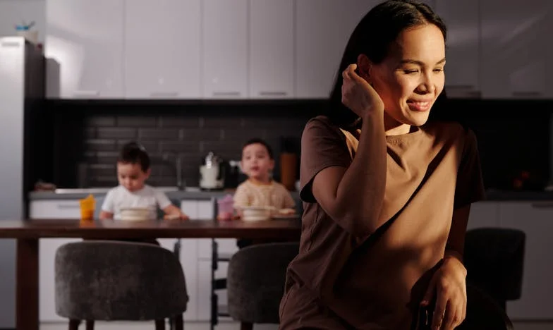 „Ridică-te și fă-mi cafea”: Povestea unei veri care mi-a schimbat viața