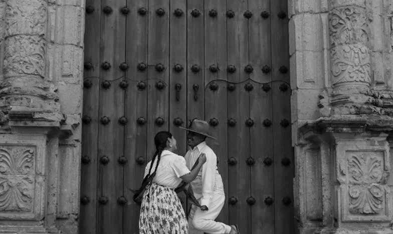 Soțul meu a comentat despre greutatea mea la cină. Răspunsul meu a schimbat totul — dar nu așa cum credeam