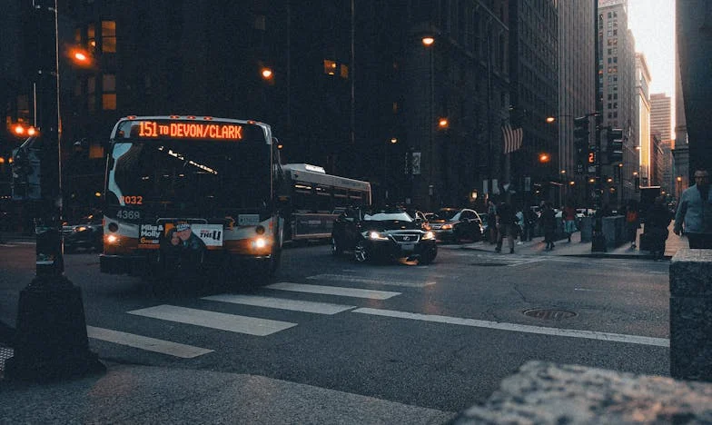 Am primit-o pe prietena mea după divorț, dar am ajuns să mă simt o străină în propria casă