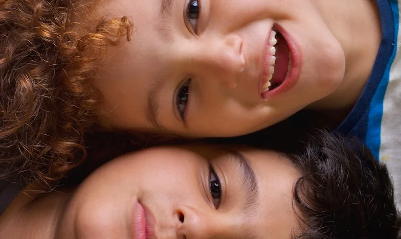 Când Acasă Nu E Al Meu: Între Două Mame și O Viață Frântă