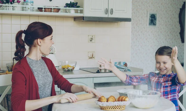 Ecourile Tăcerii: Povestea Agathei și Singurătatea Bătrâneții