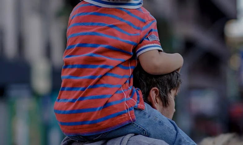 Tăcerea mamei mele: Povestea Leei și a Amaliei