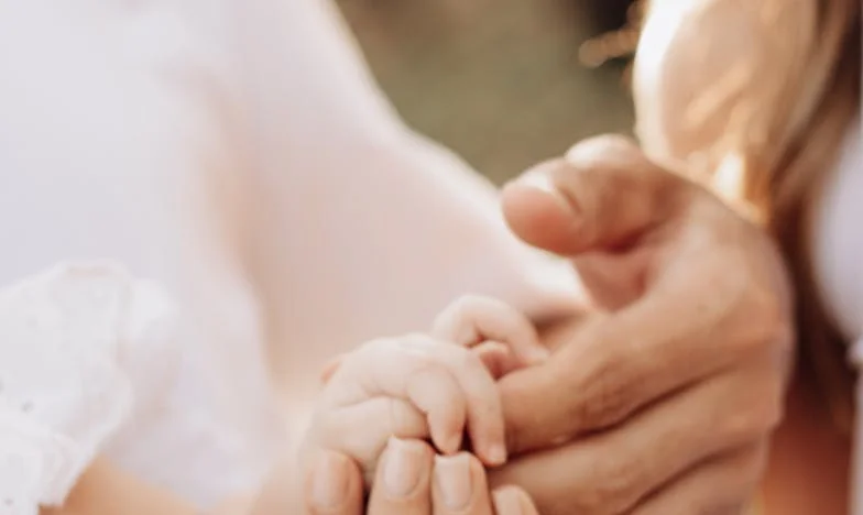 Trei ani de căsnicie și o hârtie care a zguduit o familie întreagă