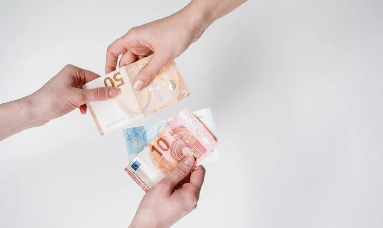 Mezi čtyřmi stěnami: Když rodina znamená víc než jen návštěvy