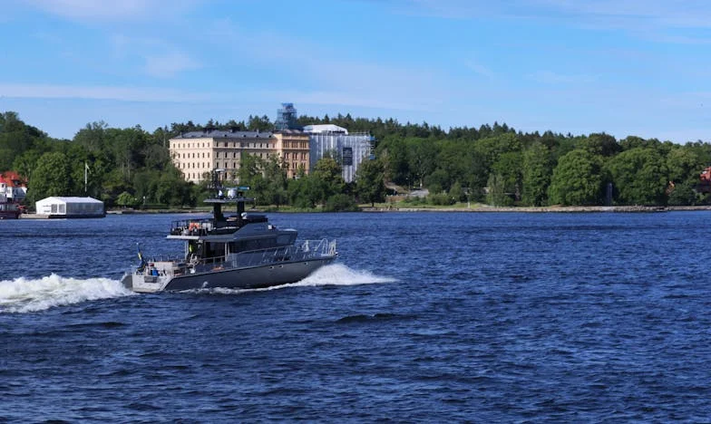Trhliny uvnitř: Rodina rozervaná tajemstvím