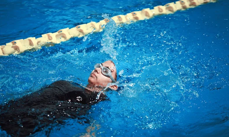 Černá mikina a stíny minulosti: Příběh jedné rodiny z Brna