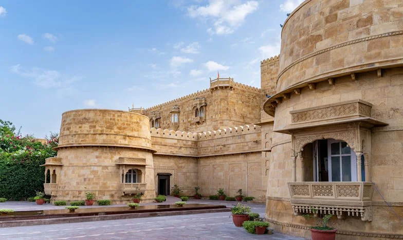 Ticho po bouři: Otec, jeho synové a stín minulosti