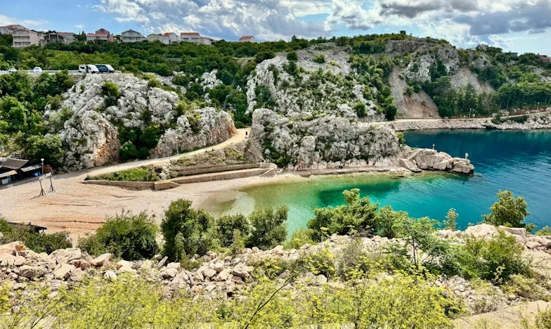 Dovolená, která všechno změnila: Příběh o rodině, zradě a hledání sebe sama