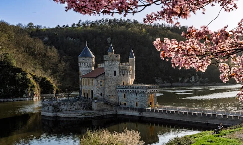 Moje výplata není důkazem lásky: Příběh ženy mezi strachem a svobodou