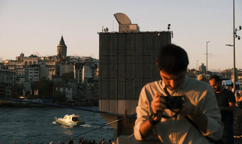 „Maminko, odteď budeš spát v kuchyni!” – Příběh české matky o ponížení a znovunalezení sebeúcty