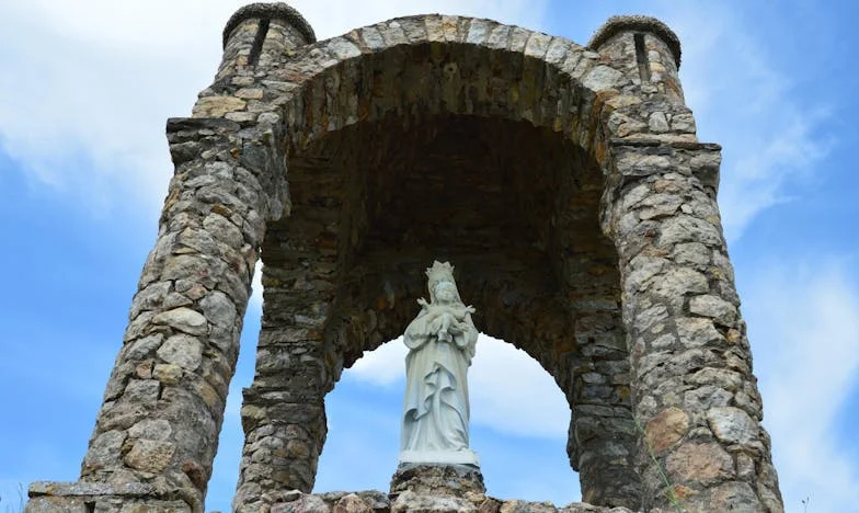 Proč už svým rodičům nevěřím: Příběh o domě, rodině a hrdosti