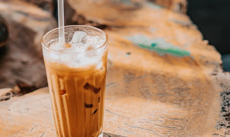 Z popela: Můj boj o důstojnost po zradě a odmítnutí