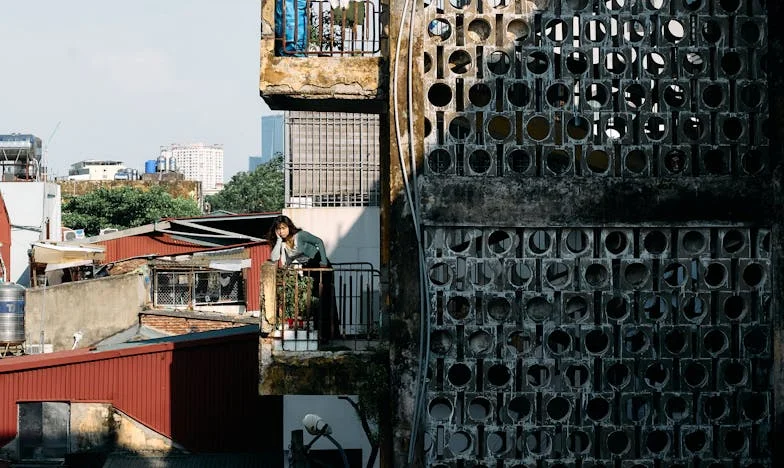 Davidova tajná závěť: Zrada, nebo nedorozumění? Můj svět se zhroutil, když jsem po Davidově smrti objevila tajnou závěť. Všechno, čemu jsem věřila o našem manželství a rodině, je najednou nejisté. Teď se ptám: Byla jsem slepá, nebo je láska opravdu dost silná na to, aby odpustila zradu?