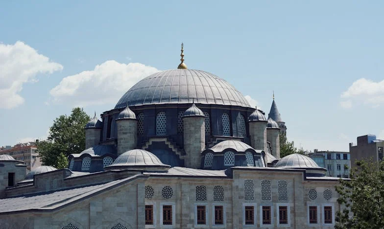 Když láska dostane cenovku: Příběh rodiny Novotných, kde kalkulačka rozhoduje o štěstí