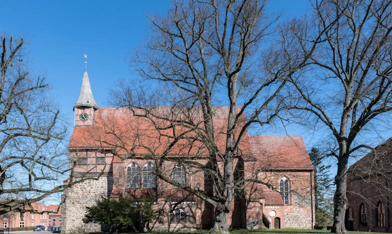 Když pýcha prohraje se srdcem: Příběh jednoho pátečního večera