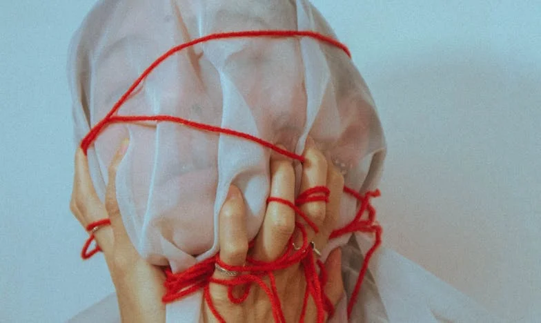 Když se sestřenice nastěhuje: Můj domov, moje pravidla?