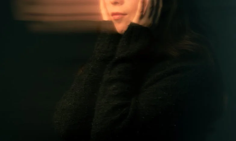 Ztracený náhrobek: Příběh jedné matky a pravdy, která rozdělila vesnici