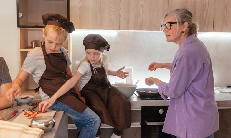 Zet je jako pracovit, ale jeho rodiče nám ničí rodinu. Co mám dělat?