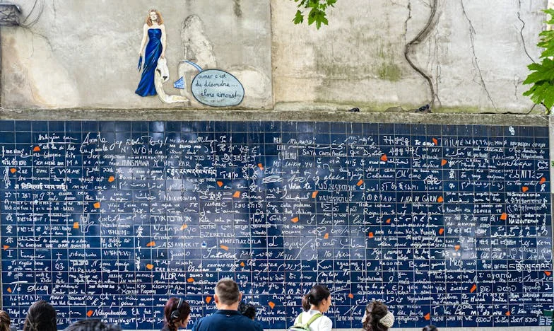 Ce que nos voisins n'ont jamais compris : l'histoire d'une maison, d'un amour et d'un secret