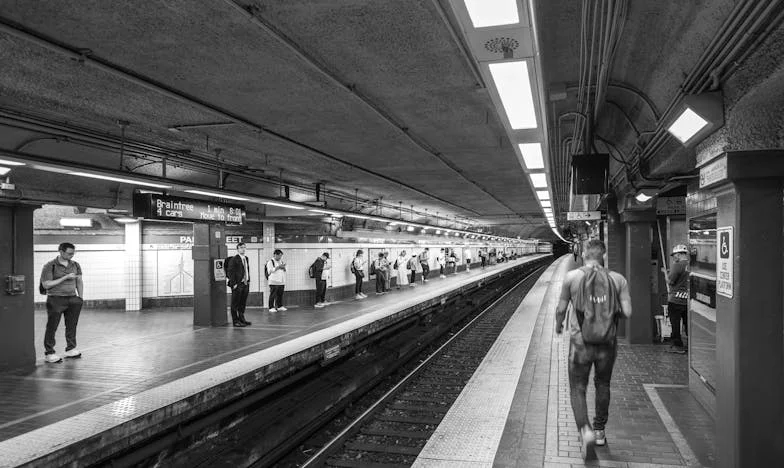 Quand ma patience a explosé : l’ultimatum à mon mari et le tapis de belle-maman