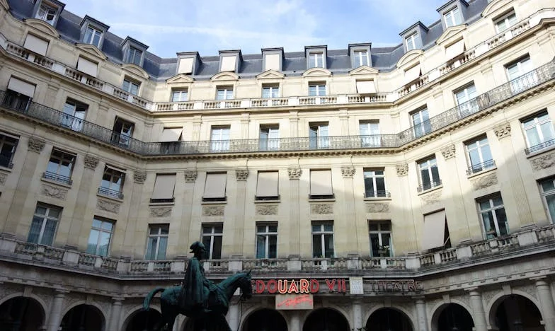 « J’ai songé à divorcer de Paul après sa trahison : mais mes parents m’en ont empêchée »