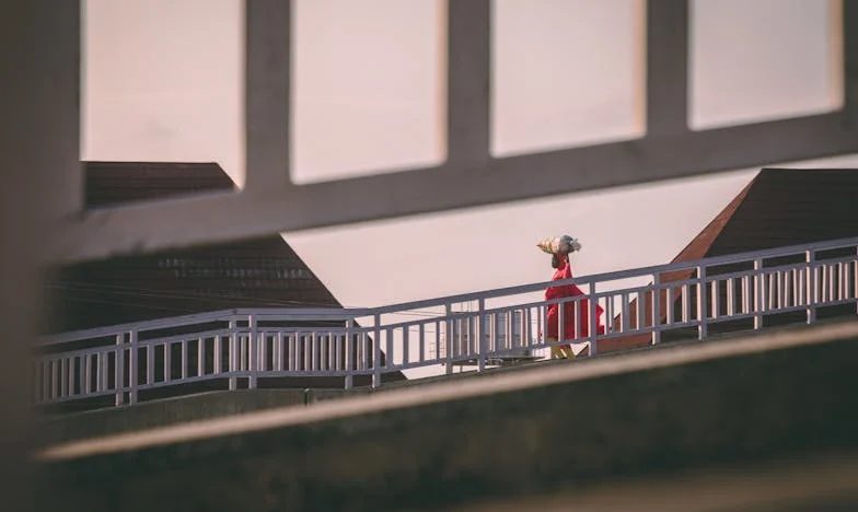 Ma mère n’a plus le droit de venir : seule avec mon bébé, je m’effondre