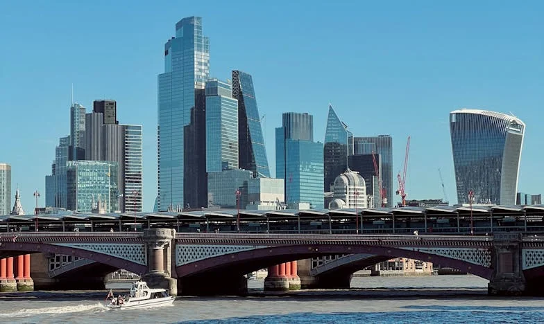 Perdue entre les miettes : l'histoire de Marie, une grand-mère du Val-d'Oise