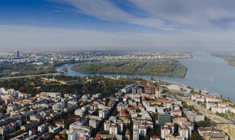 Quand mon demi-frère est apparu à la porte – et m’a tout pris