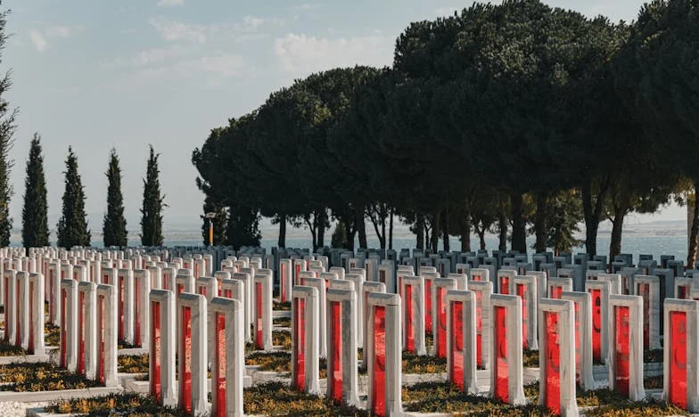 Dans l’ombre de ma belle-mère – Confession d’une mère sur le poids de l’aide