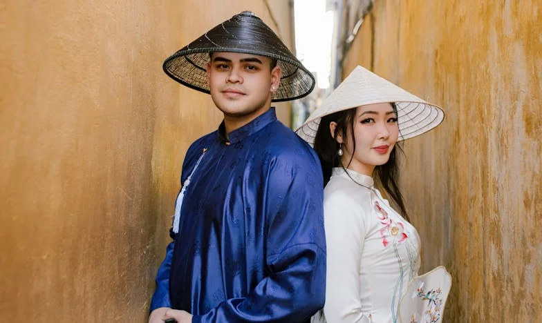 « Tu n’as pas besoin de t’asseoir à table » — L’histoire de Claire, femme invisible dans sa propre maison