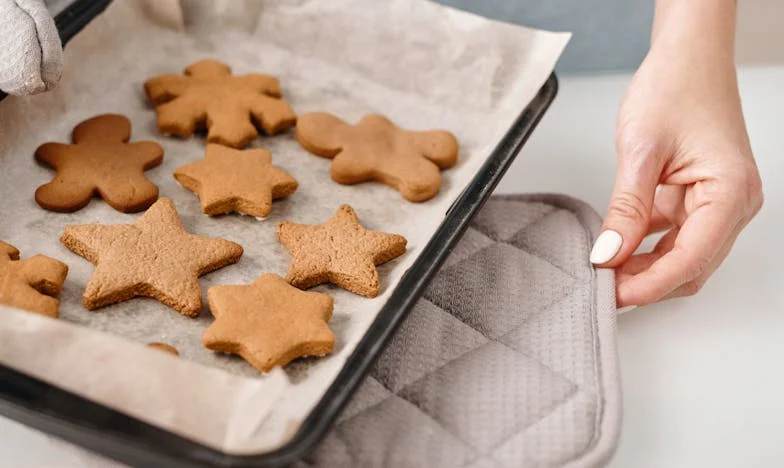 Double Anniversaire : Les flammes du passé et les secrets qui brûlent