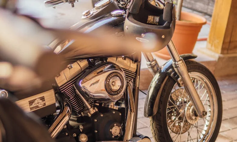 Quand ma belle-mère a failli briser ma famille : le prix du courage