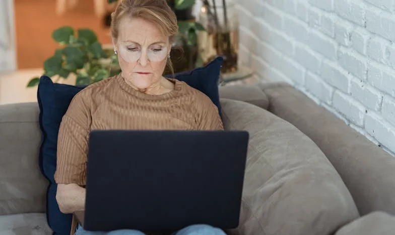 Derrière le sourire : l’histoire de Claire