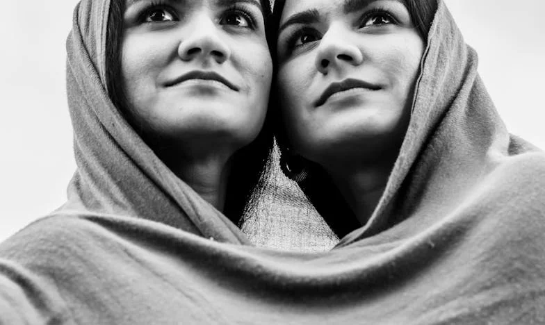 Entre le silence et la tempête : Histoire d'une famille française