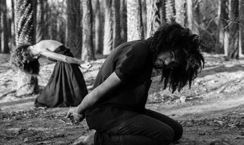 Le cœur d’une mère face au destin : l’histoire de Claire, ses jumelles et le combat pour la vie