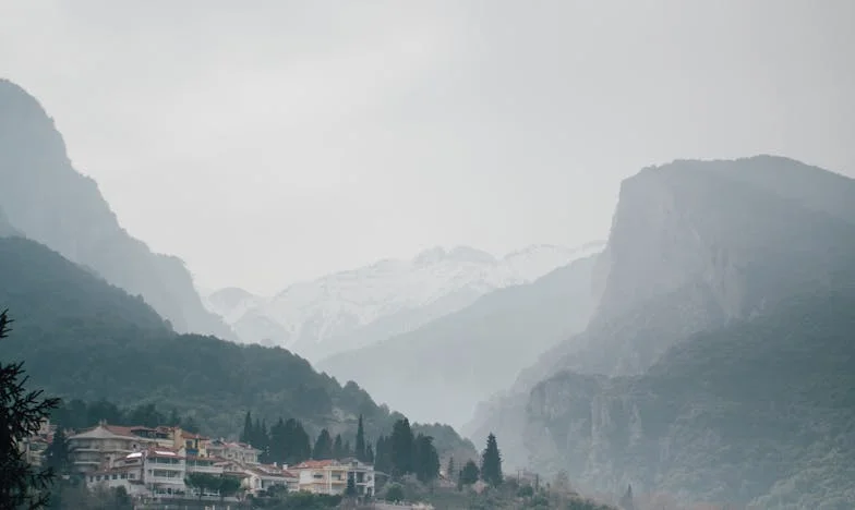 Entre Deux Feux : Histoire d'une Belle-Fille, d'une Belle-Mère et de la Quête d'Acceptation