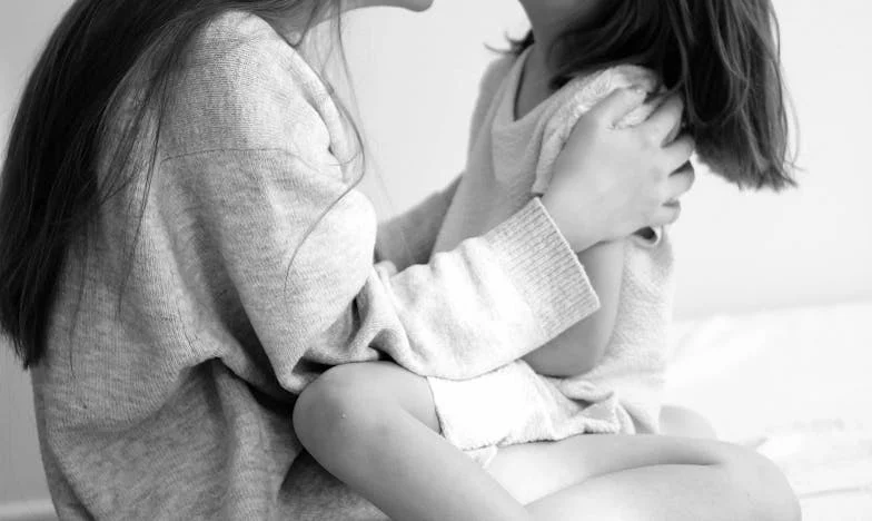 Pourquoi me détestes-tu, alors que je fais tout pour toi ? Ma vie dans l’ombre de ma belle-mère.